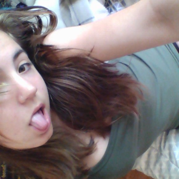 green tank top - Picture 3 of 3